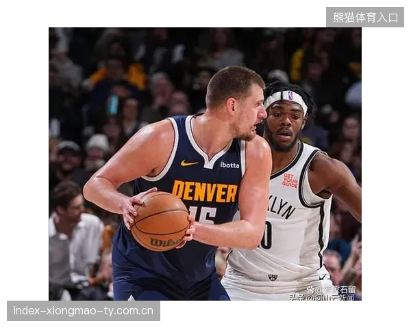 NBA球星不看人传球全场沸腾：场上奇迹的背后